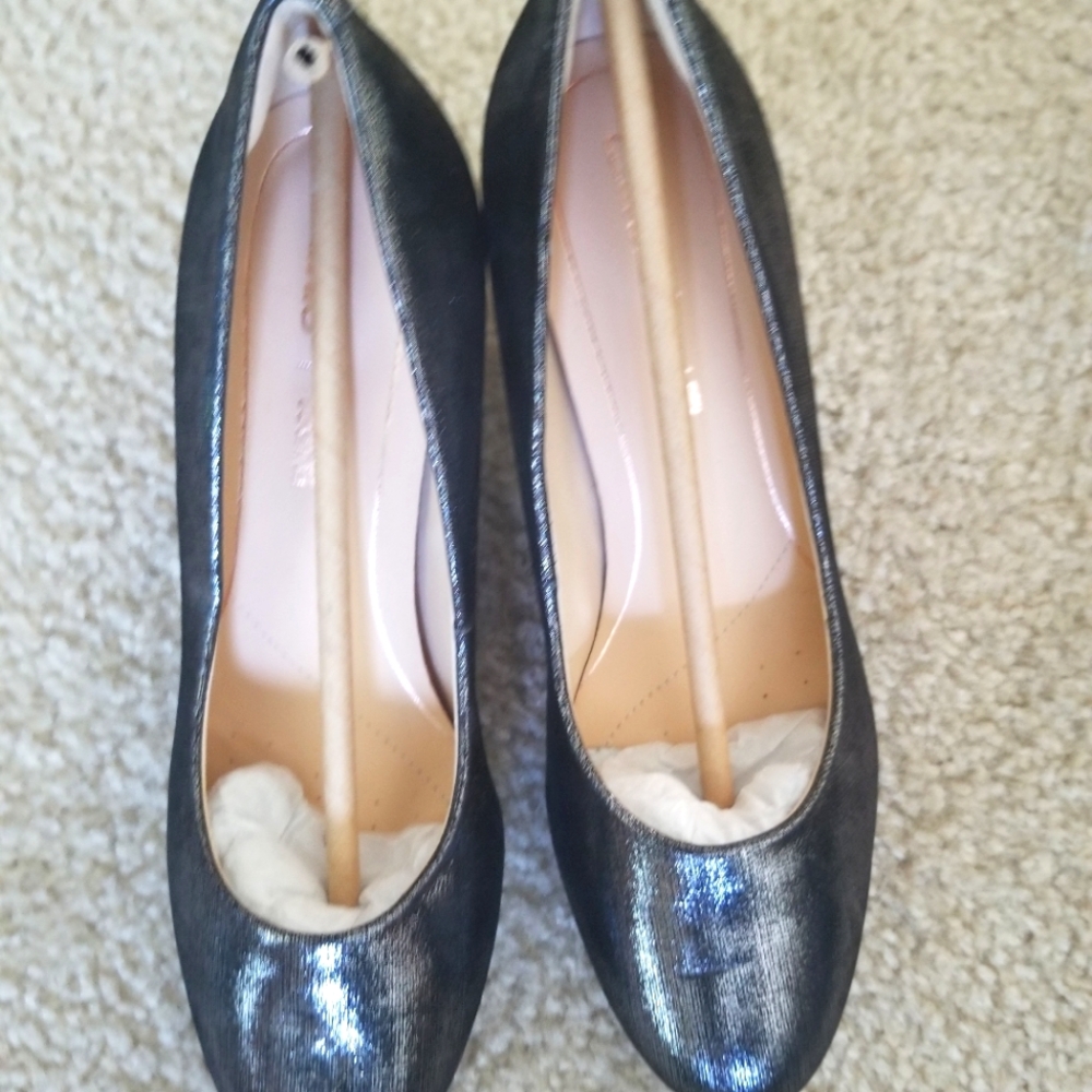 clarks black metalic shoes